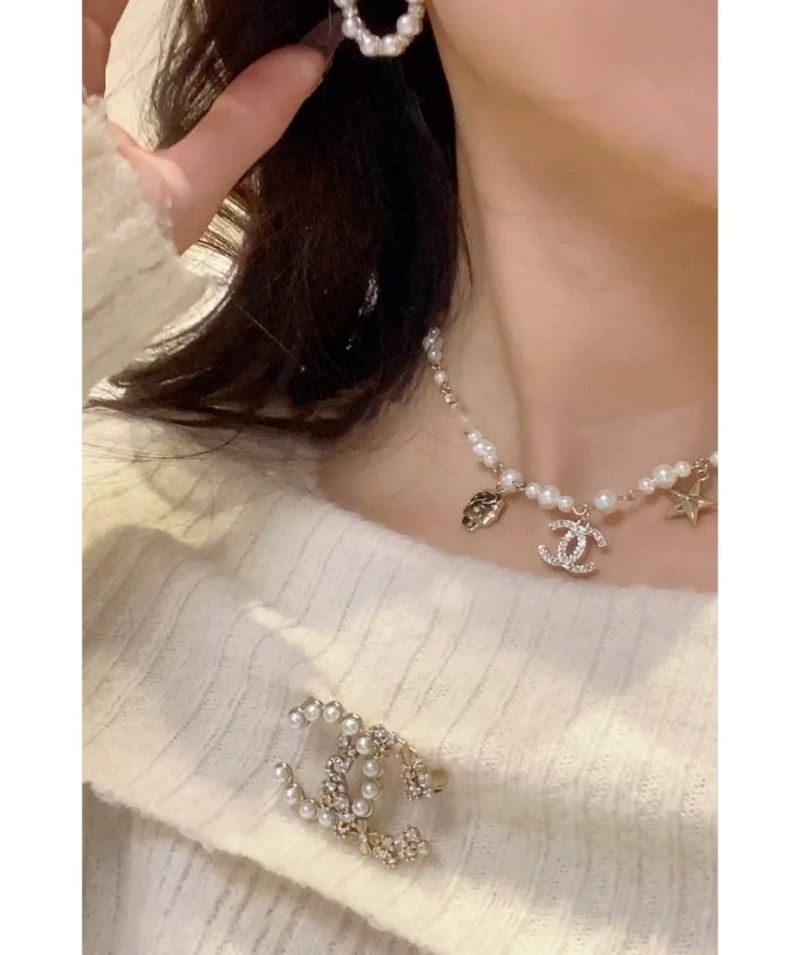 Ch**el necklaces